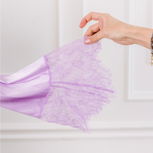 Mentionables Robe - Picture 3 of 11